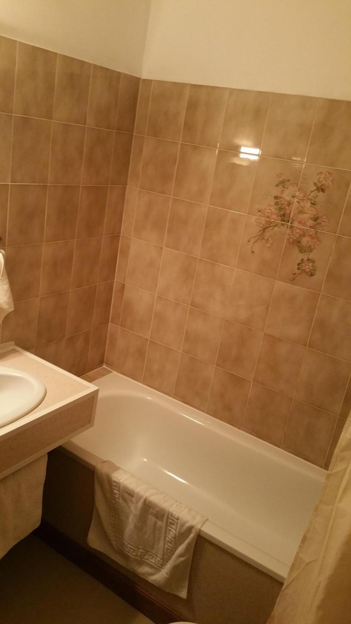 Le Magiot Hotell Montliot-et-Courcelles Rum bild