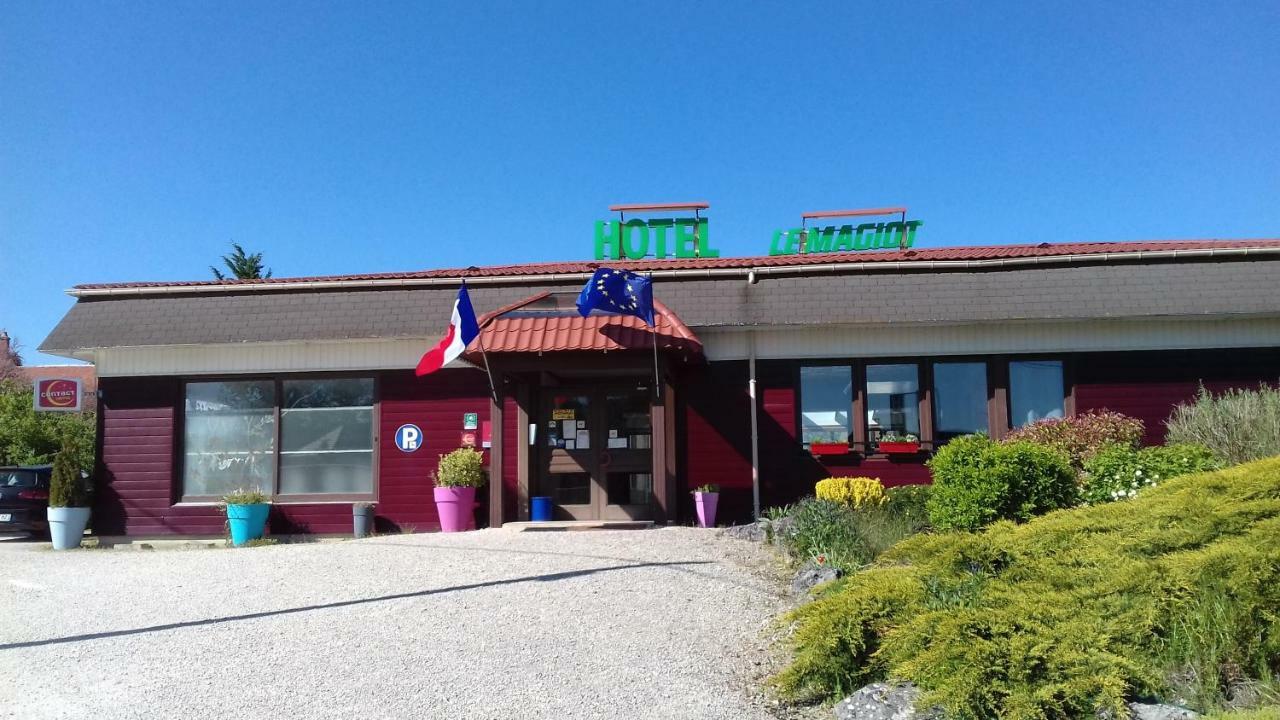 Le Magiot Hotell Montliot-et-Courcelles Exteriör bild